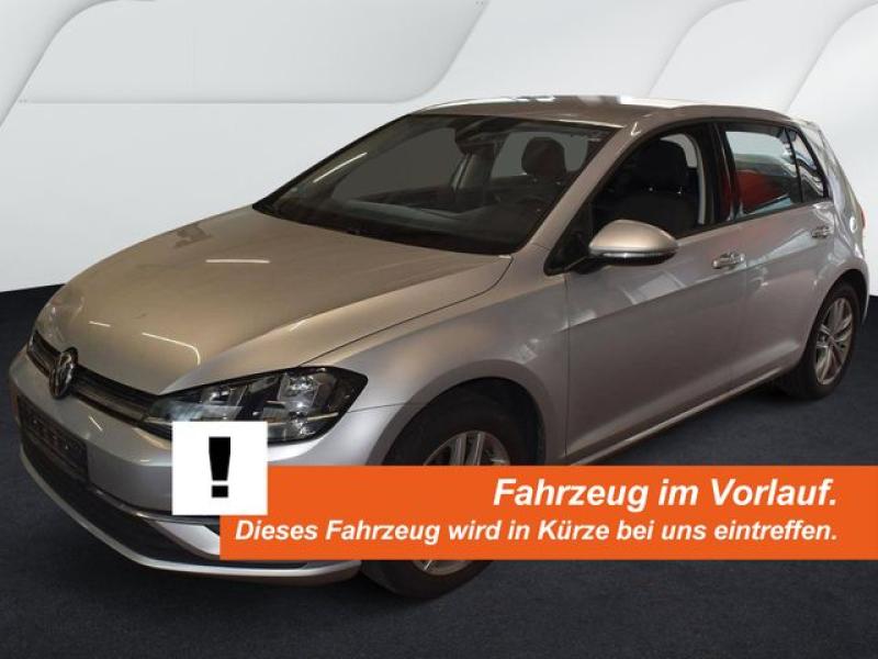 VW  Golf VII 1.6 TDI COMFORT AHK*R-Kam*ACC *SHZ *NAV, Reflexsilber Metallic