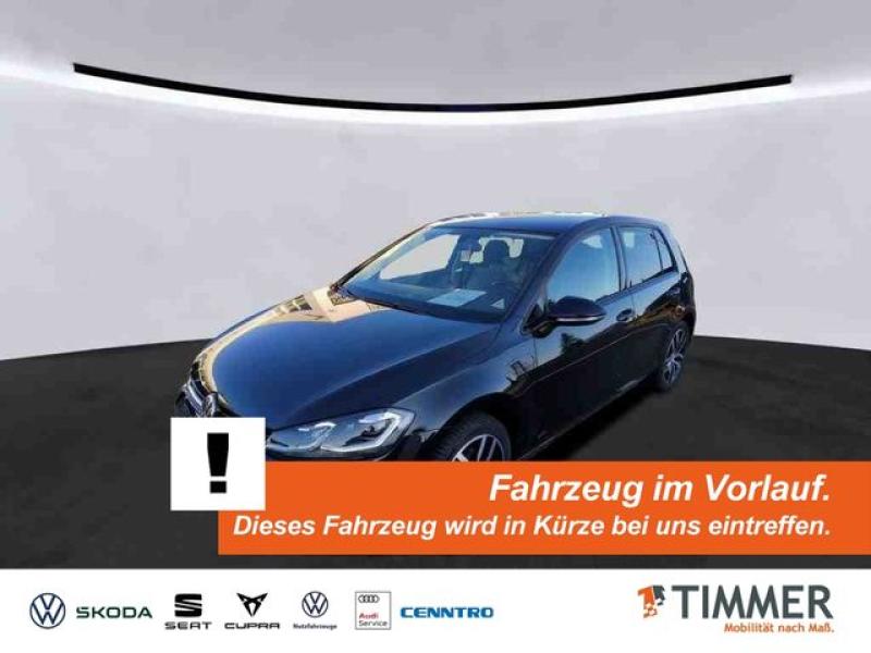 VW  Golf VII 1.5 TSI DSG COMFORT *LED *ACC *APP *SHZ, Deep Black Perleffekt