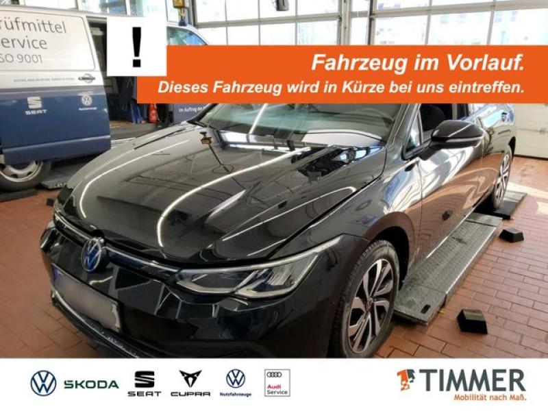 VW  Golf VIII 1.5 TSI ACTIVE +PANO +LED +ACC +APP-CO, Deep Black Perleffekt