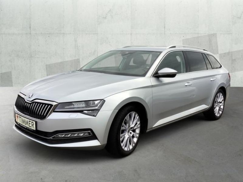 SKODA  Superb Combi 2.0 TDI DSG Style, Brilliant Silbermetallic