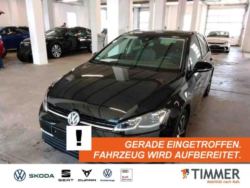 VW  Golf VII 1.5 TSI IQ.DRIVE +PANO +LED +ACC +NAVI, Deep Black Perleffekt