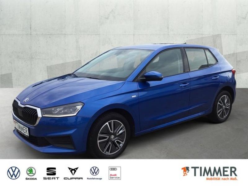SKODA  Fabia 1.0 TSI TOUR +LED +NAVI +SHZ +ALU +CARPLAY, Race Blau Metallic