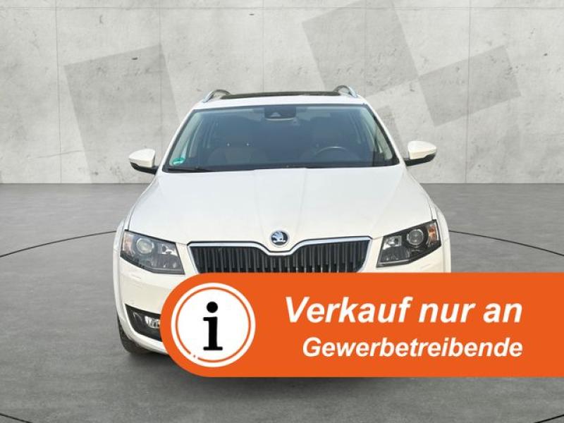 SKODA  Octavia Combi 2.0 TDI DSG L&K+RFK+AHK+LED+ACC+KE, Candy-Weiß